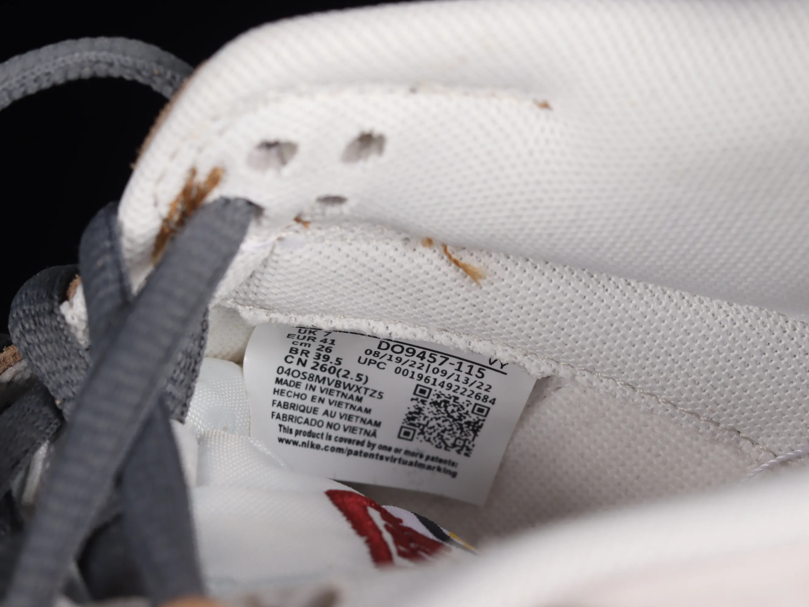 All Categories Nk SB Dunk Series Nk SB Dunk Low Low-top sneakers Nk SB Dunk Low "85" Khaki brown double hook SB low-top sports and leisure sneakers DO9457-115